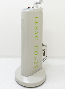 CO2レーザー